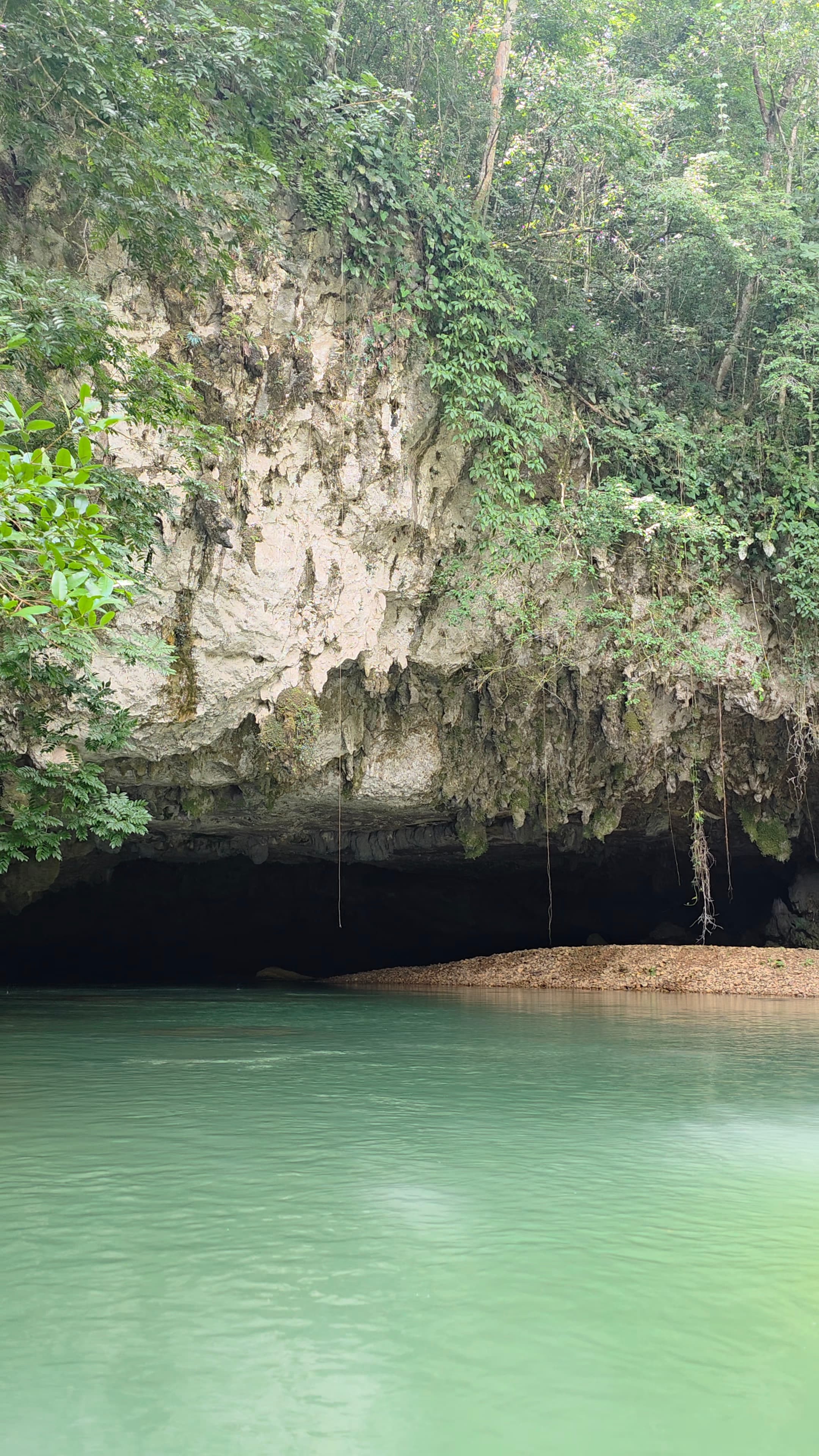 Belize Cave Tubing Guide