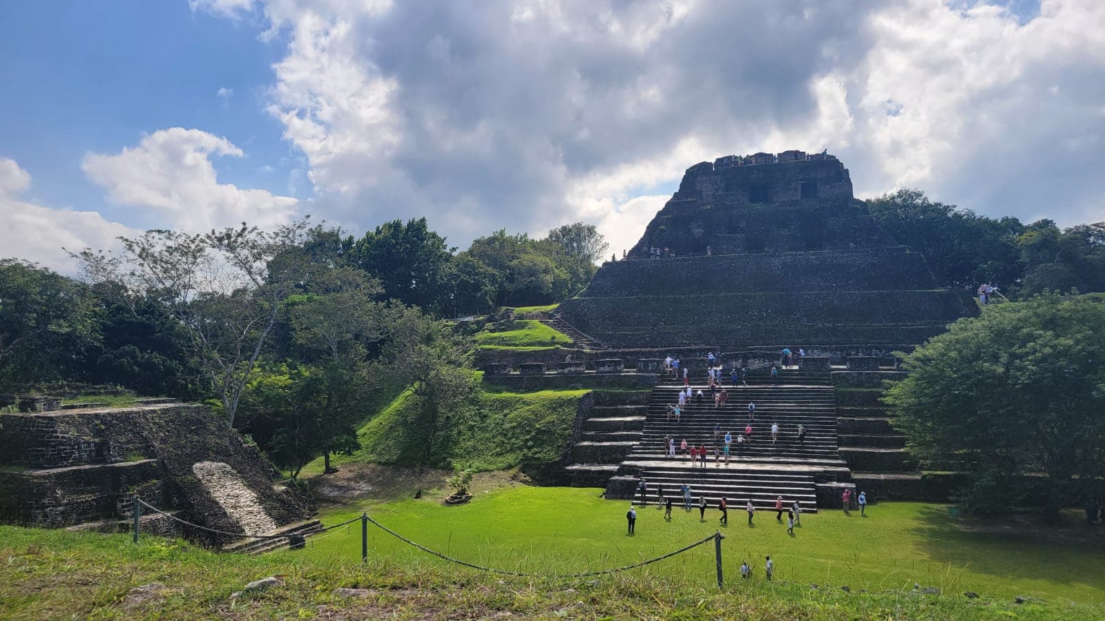 People at Xunantunich